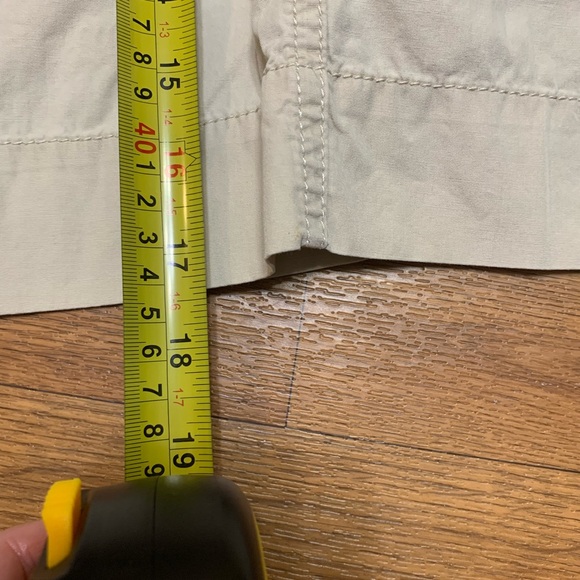 Women’s khaki skorts size medium 5 for $25 - Picture 7 of 10